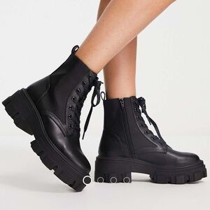 ASOS // ASOS DESIGN ANYA CHUNKY LACE UP ANKLE BOOT BLACK US 8 - WOMENS